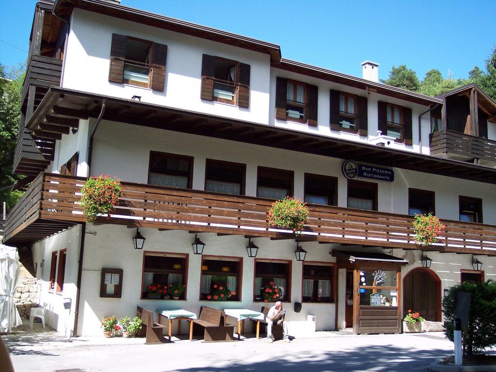 Appartamenti Vacanze Lagolo Lagolo di Calavino Exterior foto
